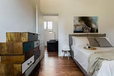 Charme Appartamento Immerso Tra Le Mura Bolognesi Extérieur photo