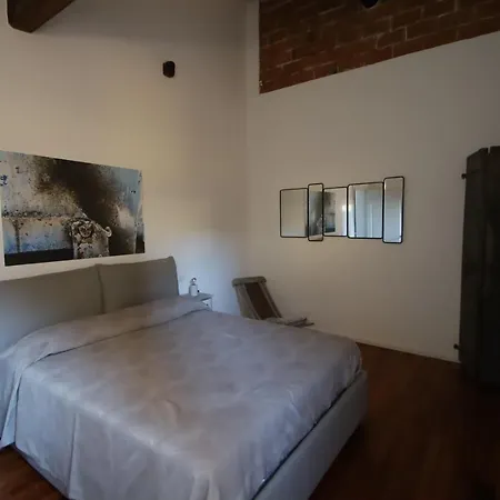 Charme Appartamento Immerso Tra Le Mura Bolognesi Extérieur photo