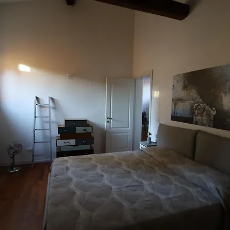 Charme Appartamento Immerso Tra Le Mura Bolognesi Extérieur photo